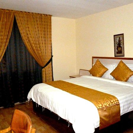 Mansour Plaza Hotel Apartments Dammam Kamer foto
