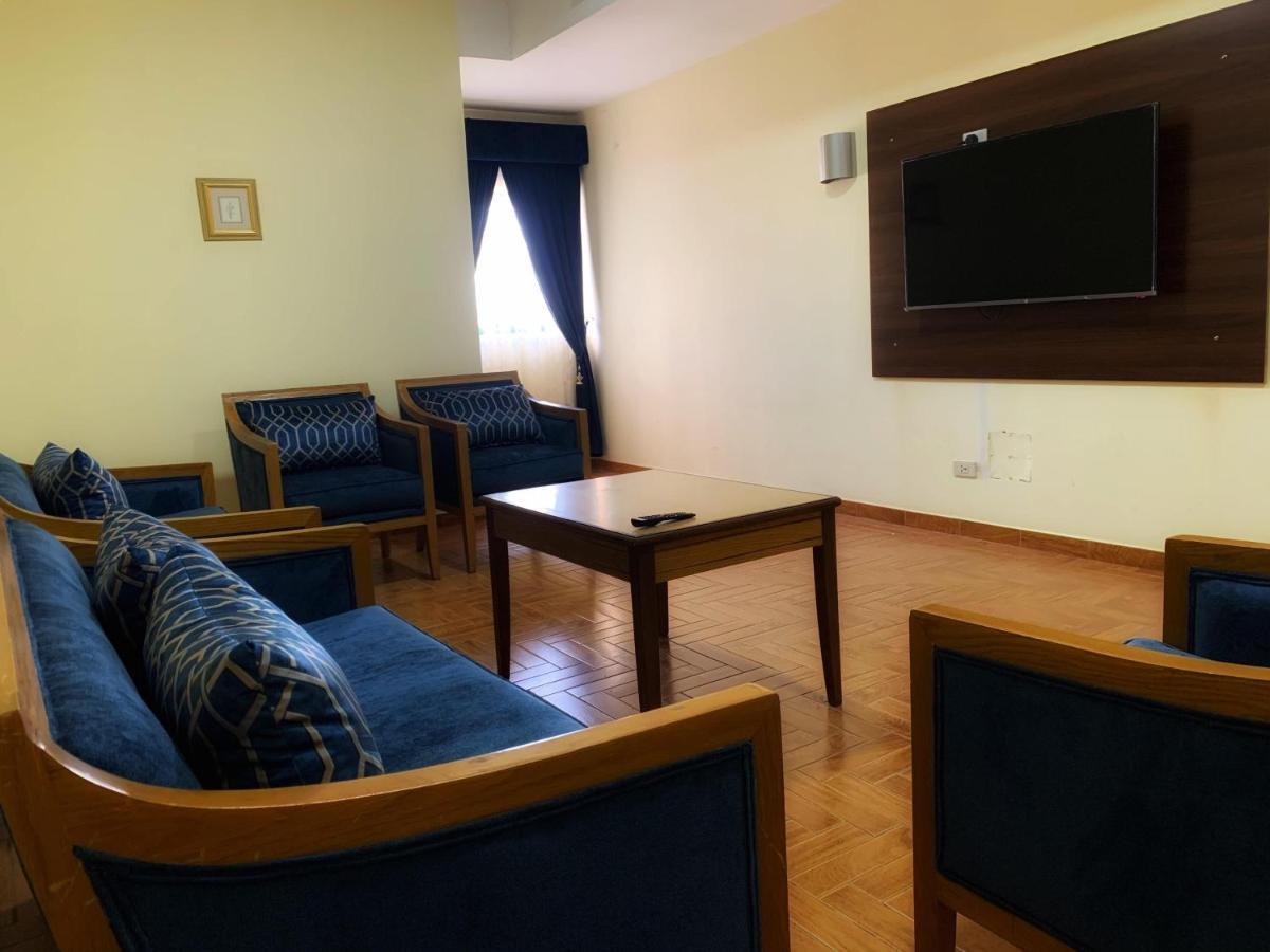 Mansour Plaza Hotel Apartments Dammam Buitenkant foto