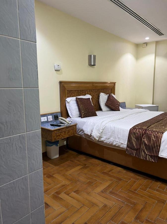 Mansour Plaza Hotel Apartments Dammam Buitenkant foto