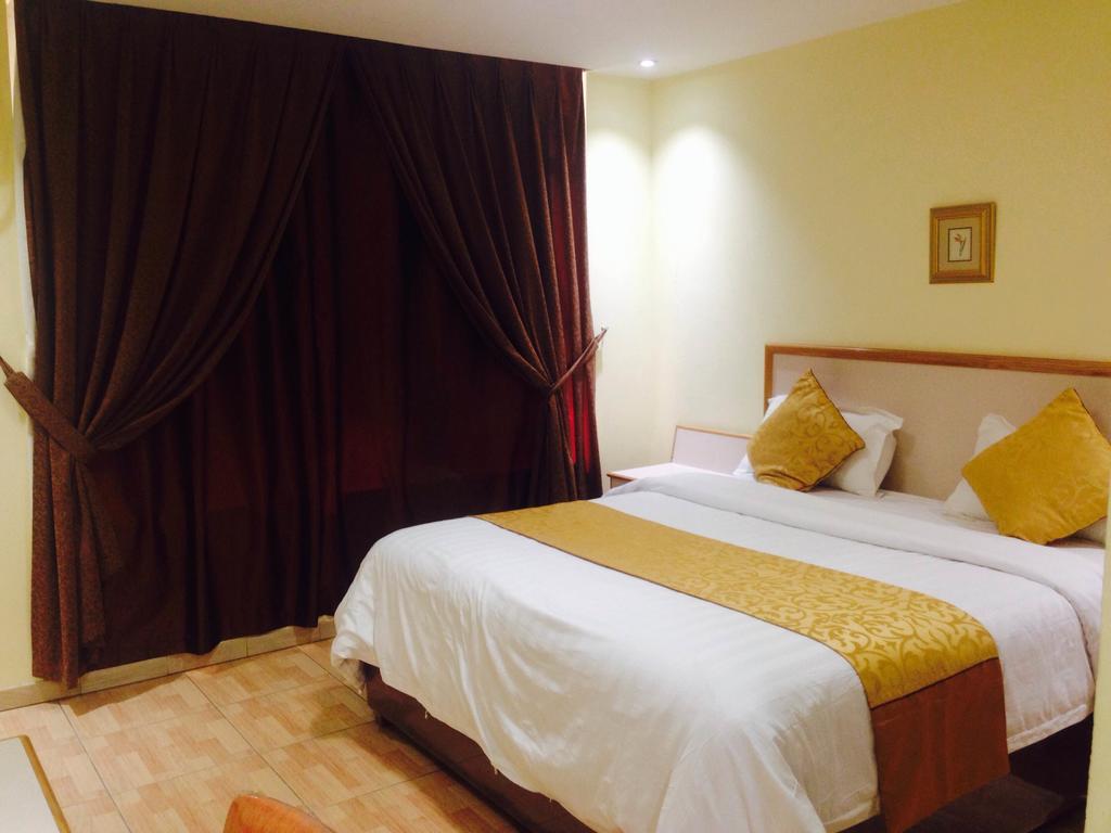 Mansour Plaza Hotel Apartments Dammam Buitenkant foto