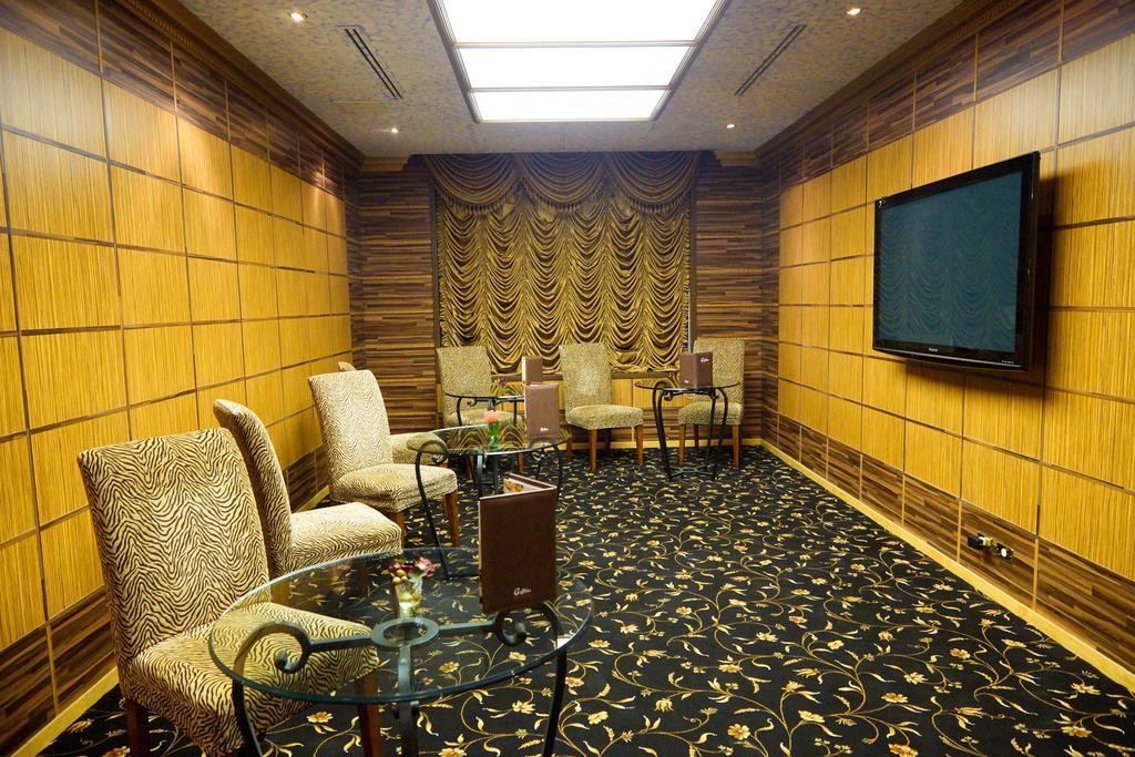 Mansour Plaza Hotel Apartments Dammam Buitenkant foto
