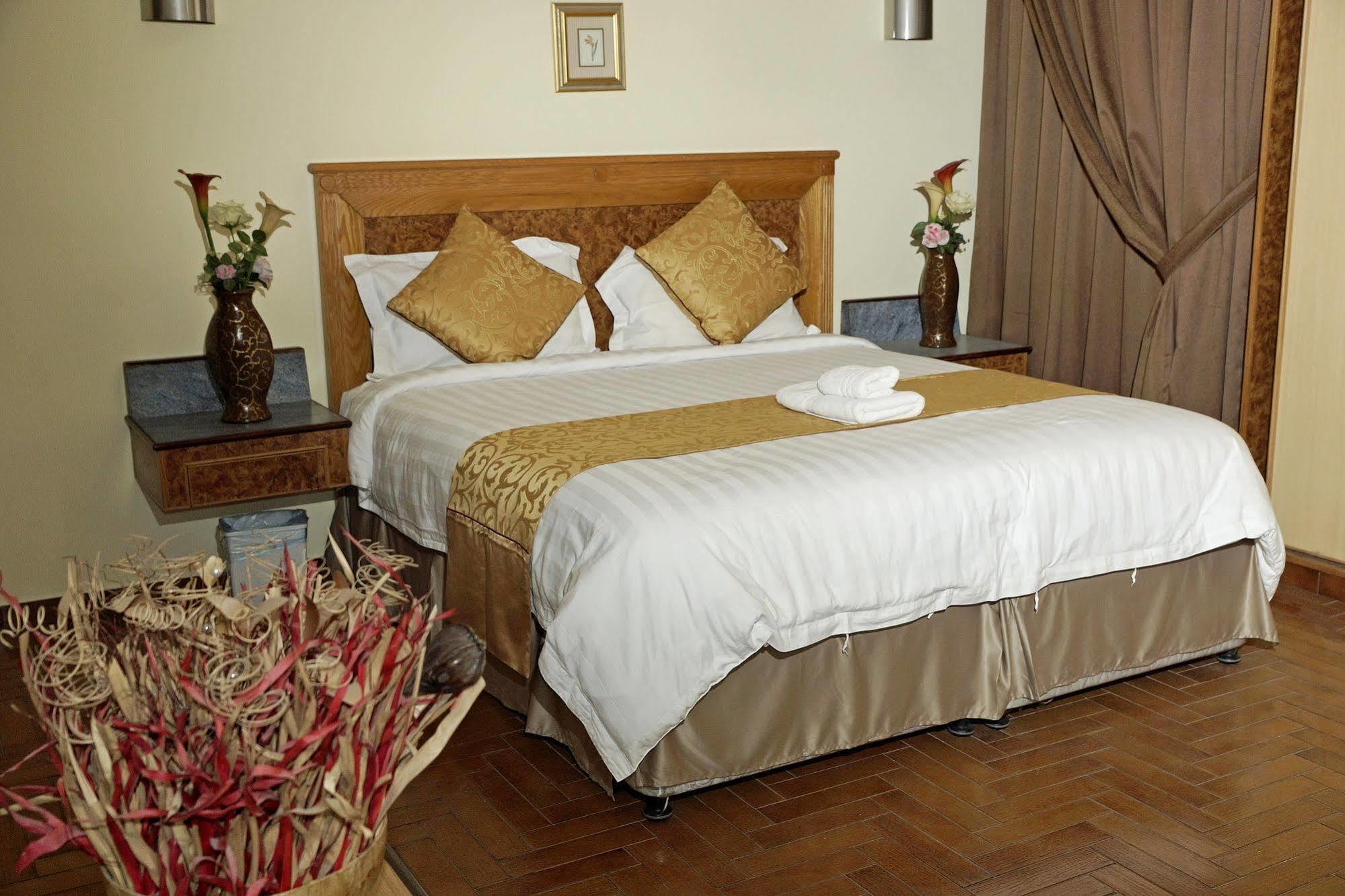 Mansour Plaza Hotel Apartments Dammam Buitenkant foto